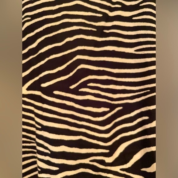 H&M Zebra Print Button Front Crop Top Sz 14 - Picture 7 of 11